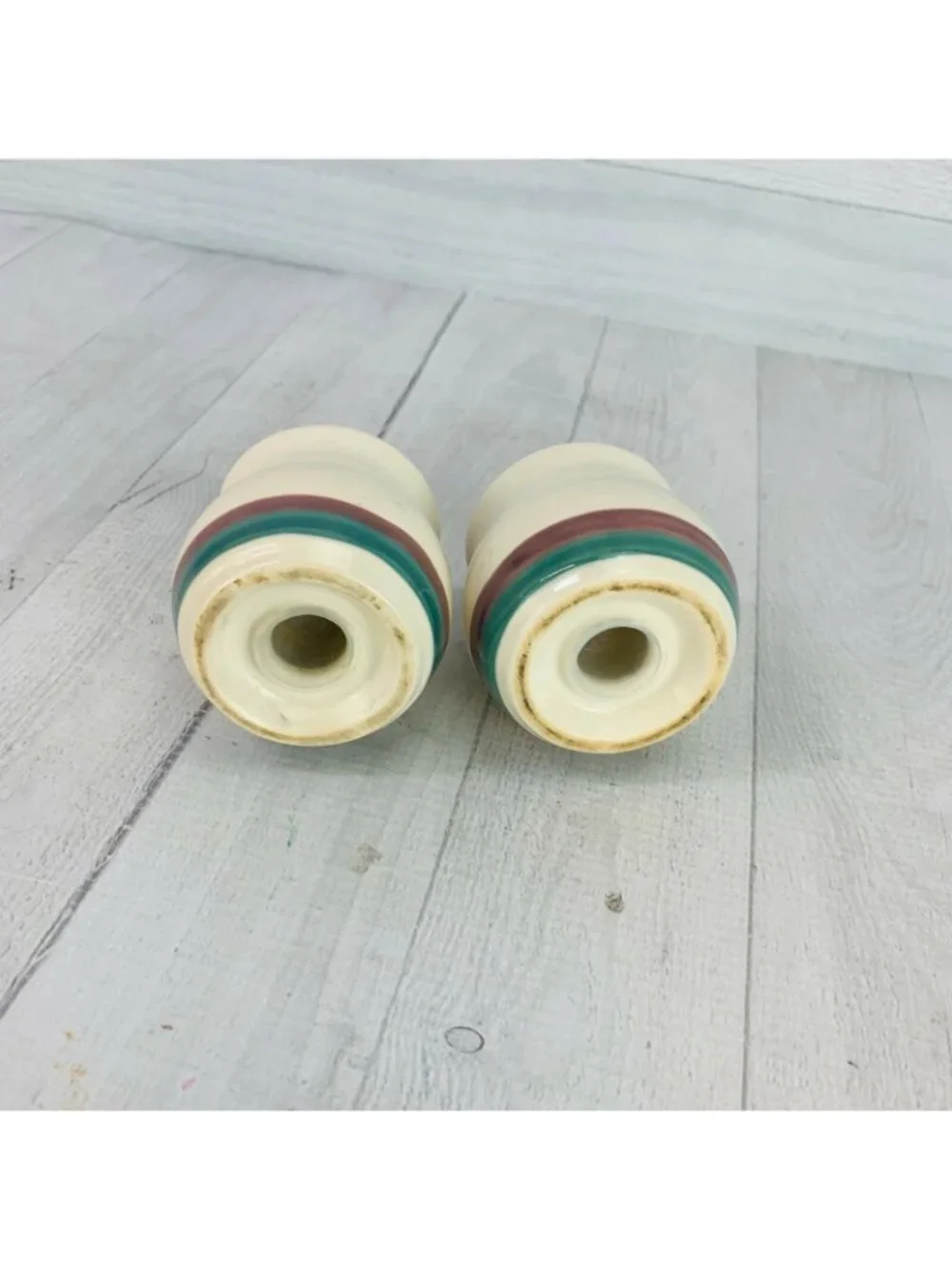 Pfaltzgraff JUNIPER  Stoneware Green  Mauve Bands 4 / 3 Salt Pepper Shaker Set 2